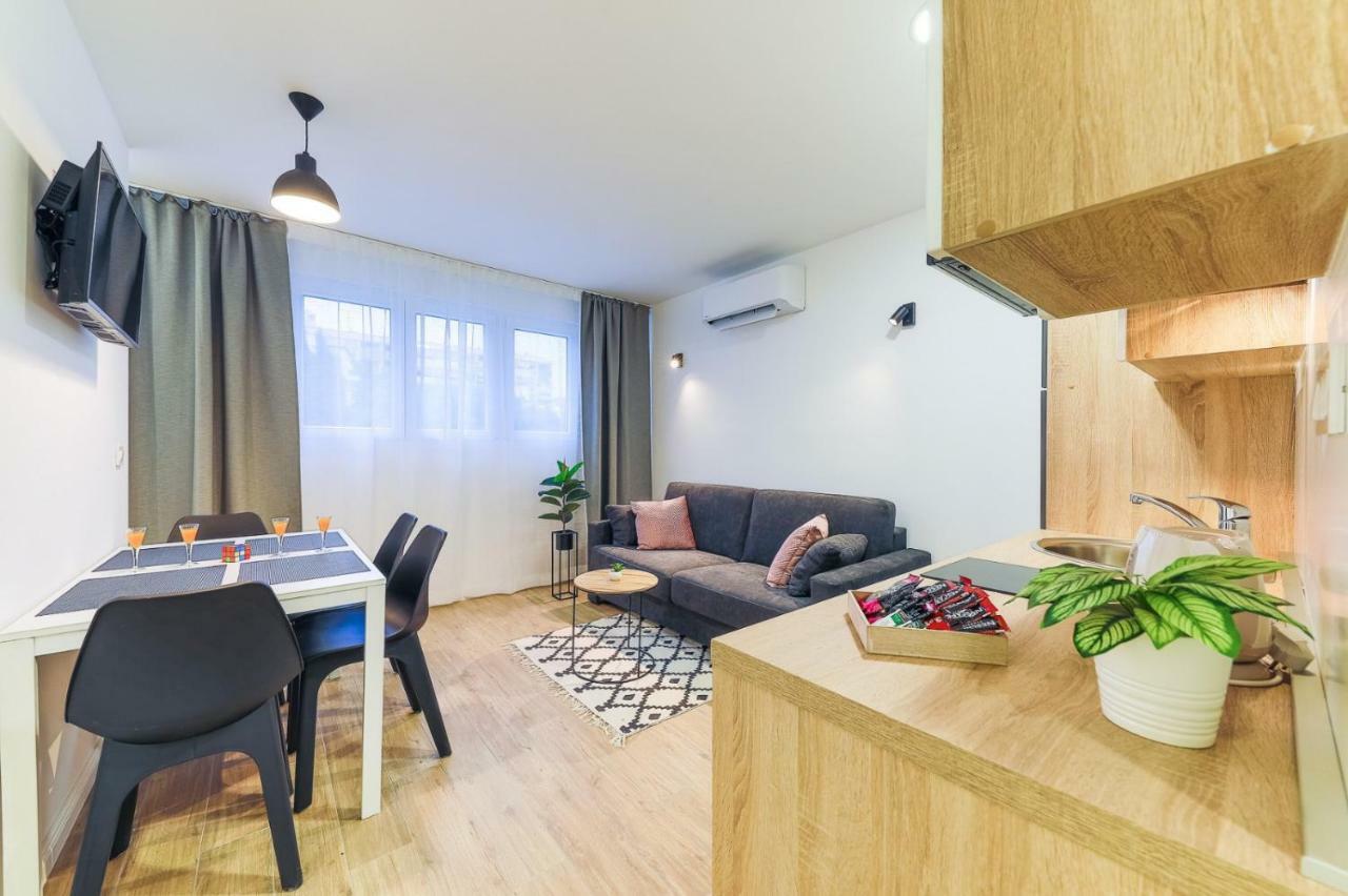 Ferienwohnung Onesta Split Exterior foto